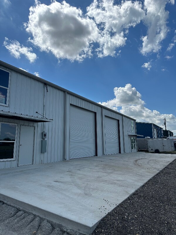 Foto del edificio - 4070 Old Lorena Rd