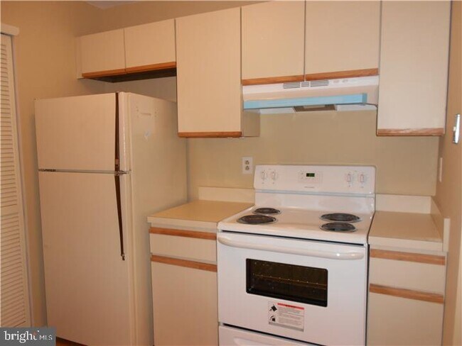 Building Photo - 1403 Britton Pl