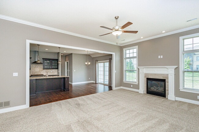 Building Photo - 6401 Cobble Creek Dr