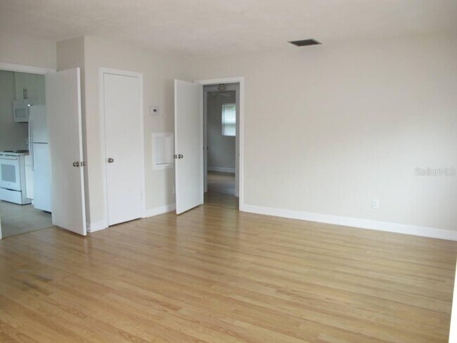 Foto del edificio - 1803 Pineview Cir