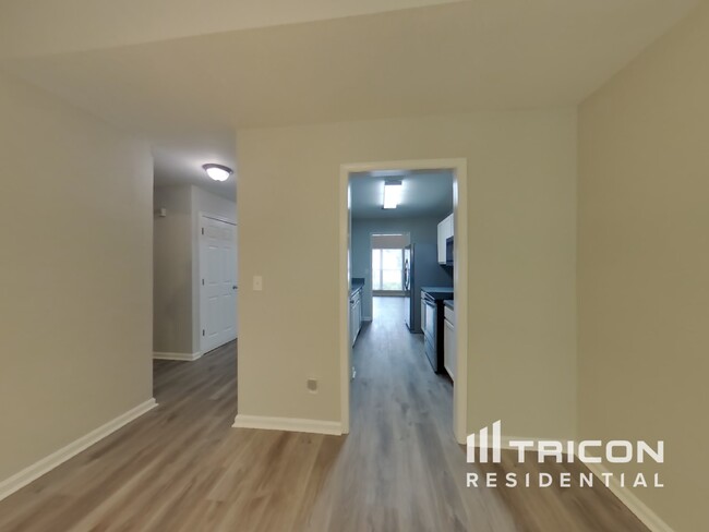 Building Photo - 4822 Enclave Drive Union City GA