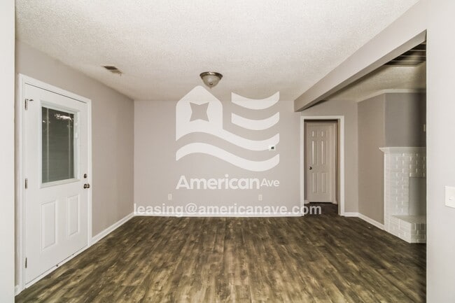 Building Photo - 241 Holmsbury Rd