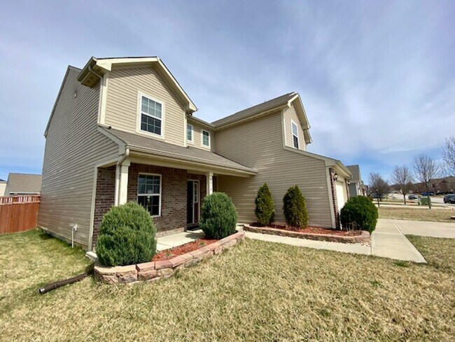 Building Photo - Fantastic 4 Bedroom, 2.5 Bath w/LOFT in Br...
