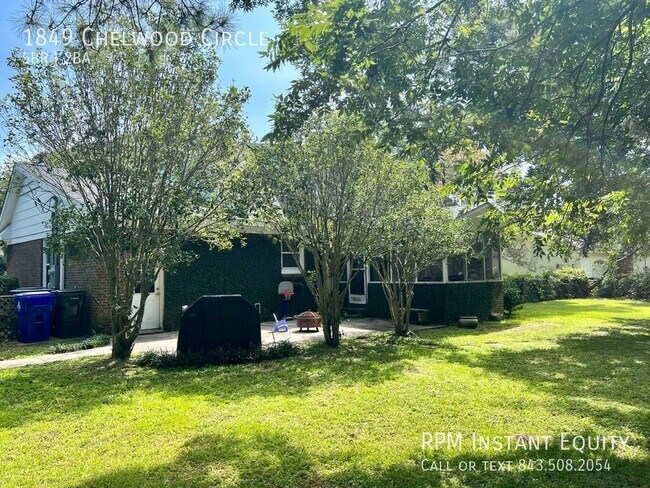 Building Photo - 1849 Chelwood Cir