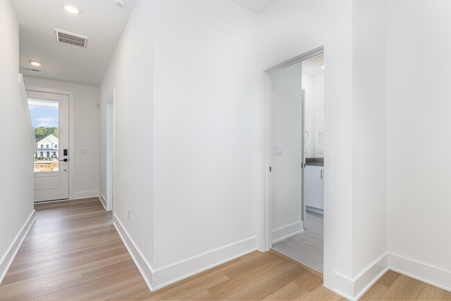 Building Photo - 514 Billingshurst Wy