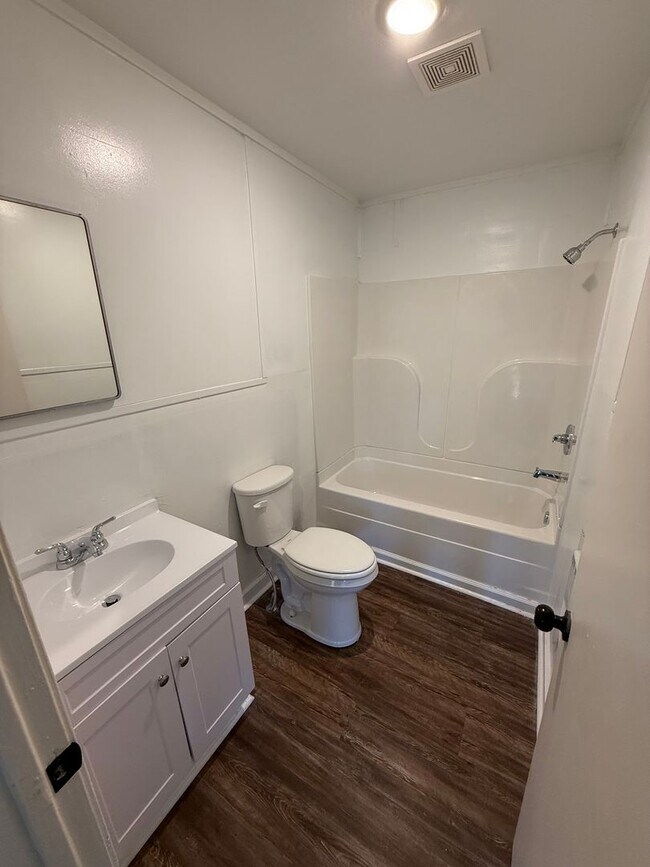 Foto del edificio - 220 Thomas St