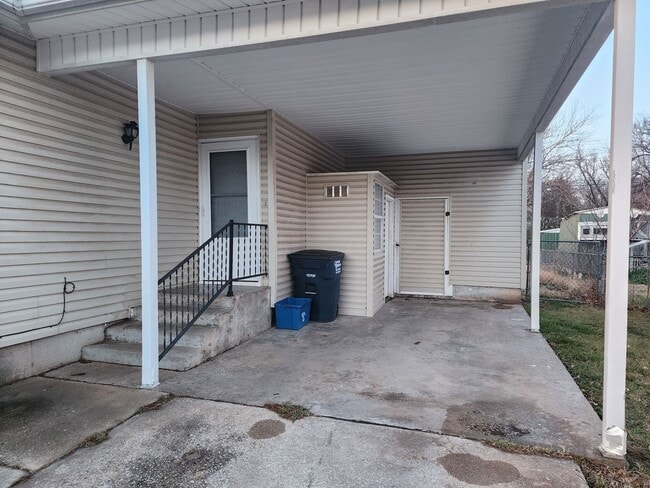 Foto del edificio - 3 Bedroom Home in Shawnee