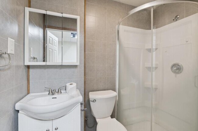 Foto del edificio - 912 N State Rd