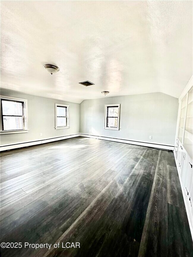 Foto del edificio - 164 N Washington St