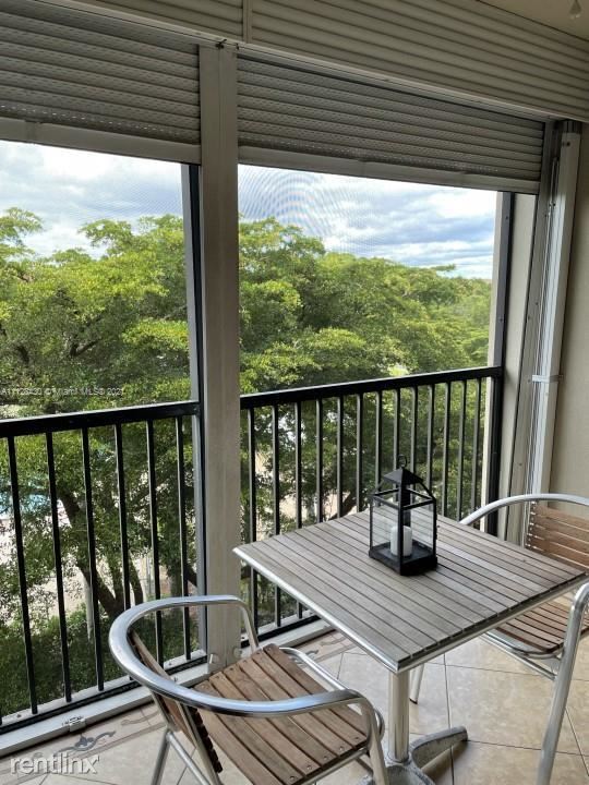 Foto del edificio - 12955 SW 16th Ct