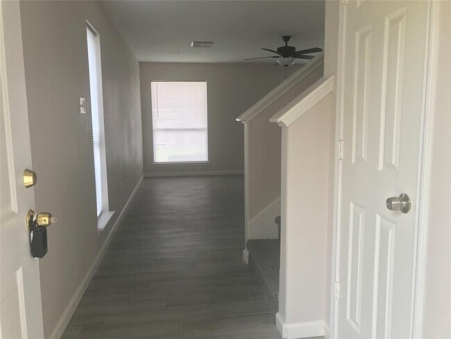 Building Photo - 4007 Gracefield Ct