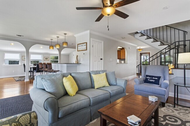 Foto del edificio - 1317 Beards Cove Dr