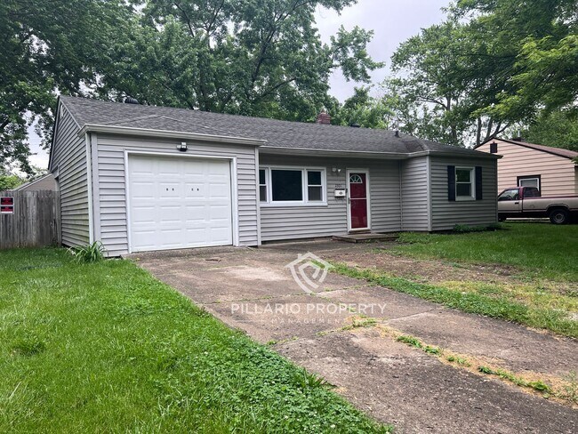 Building Photo - Beautiful Home Near Warren Park!