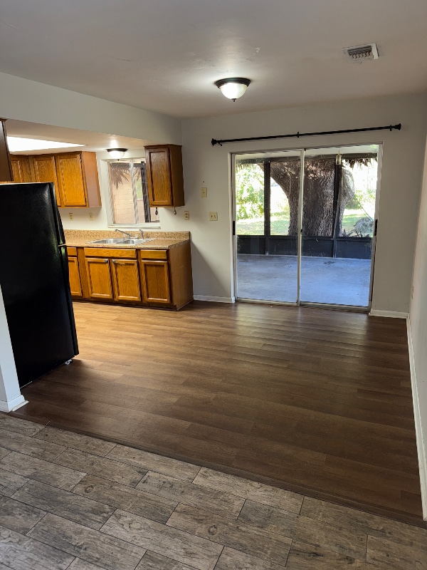 Foto del edificio - 68 Hardee St