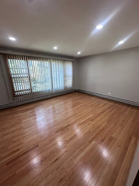 Foto del edificio - 6045 S Keating Ave