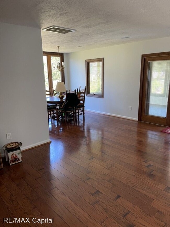 Building Photo - 4 br, 2 bath House - SANDPIPER COURT, 15