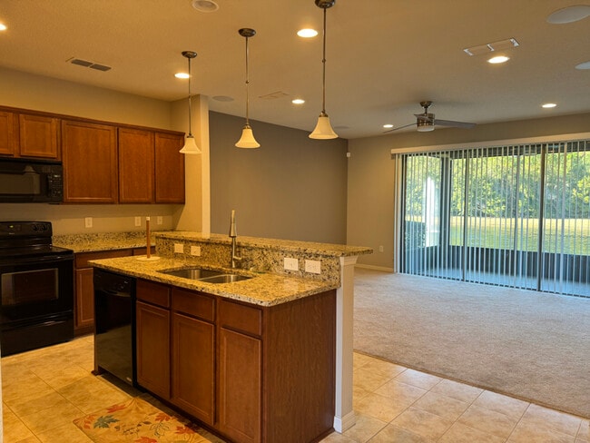 Foto del edificio - 6977 Heatherton Ct