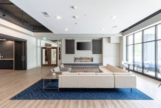 Foto del edificio - 1632 N Franklin Pl
