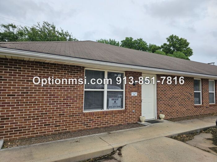 Main level living! House Rental in Harrisonville, MO