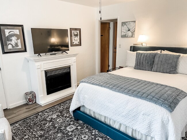 Foto del edificio - 1042 Easum Dr