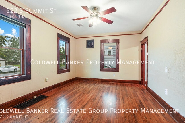 Foto del edificio - 322 S Summit St
