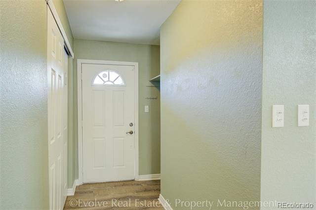 Building Photo - 661 W Delta St