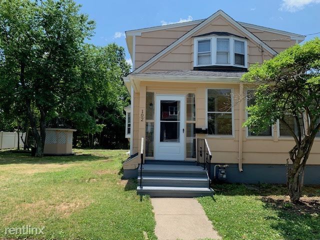 Foto del edificio - 5 br, 2 bath House - 102 Benham St