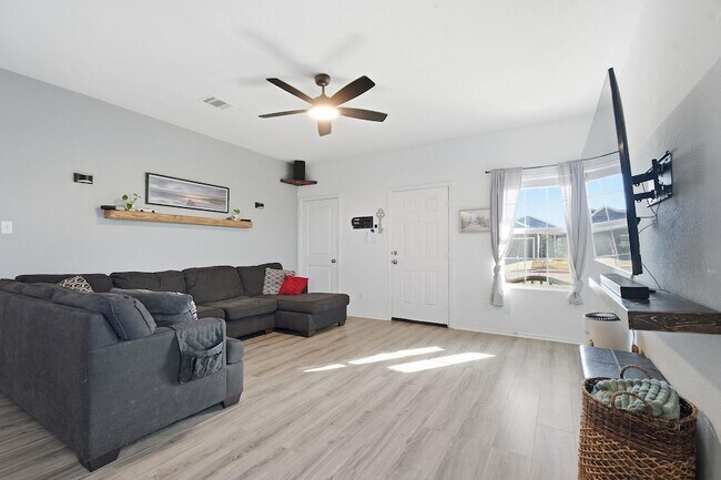 Foto del edificio - 1106 Cattail Ln