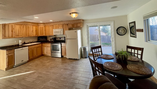 Building Photo - 5123 Eros Way