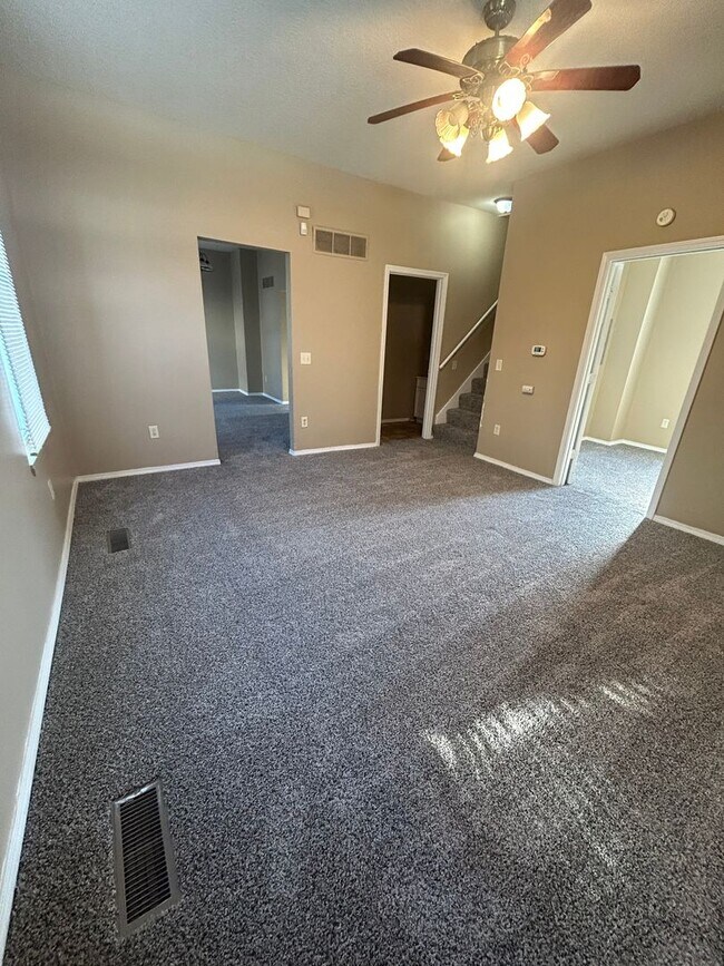 Foto del edificio - New Listing!!!