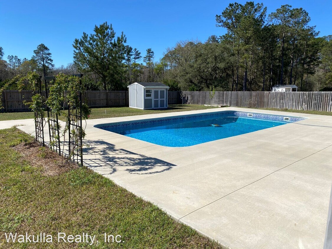 Building Photo - 3 br, 2 bath House - 100 Evergreen Drive