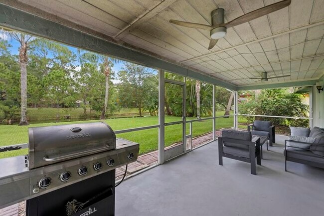 Building Photo - 756 Juniper Pl