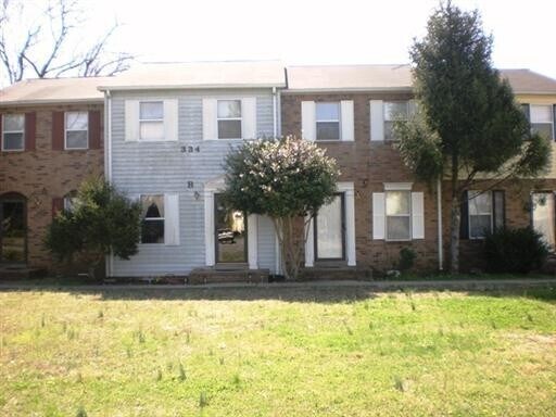 Foto principal - 334 Lake Farm Rd