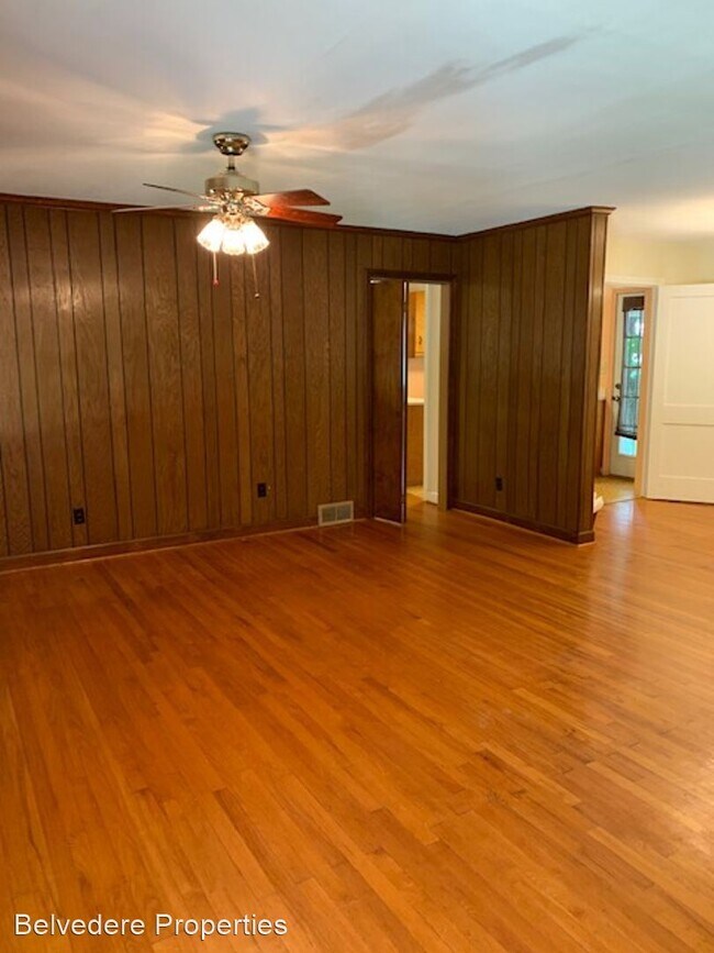 Foto del edificio - 3 br, 1 bath House - 2540 Fernwood Dr