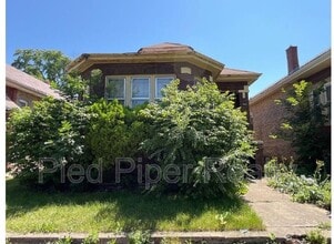 Building Photo - 8615 S Ada St
