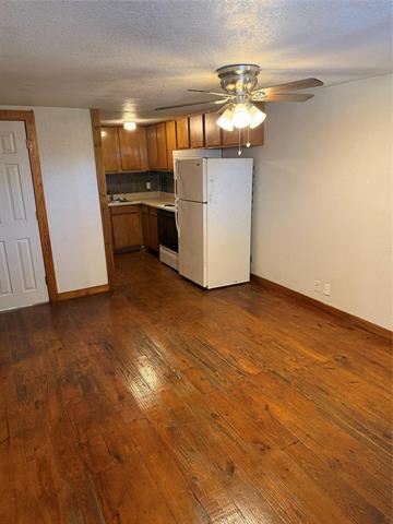 Foto del edificio - 1705 Chris Craft Dr