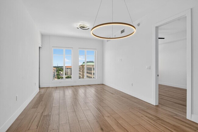 Foto del edificio - 155 E Boca Raton Rd