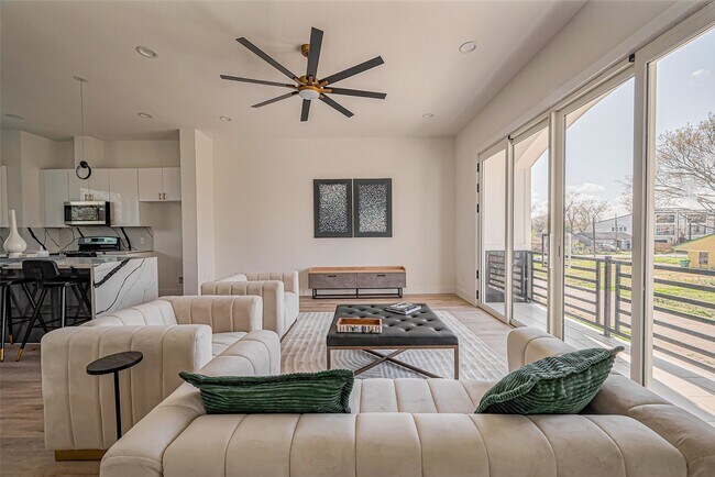 Foto del edificio - 4211 Ward St