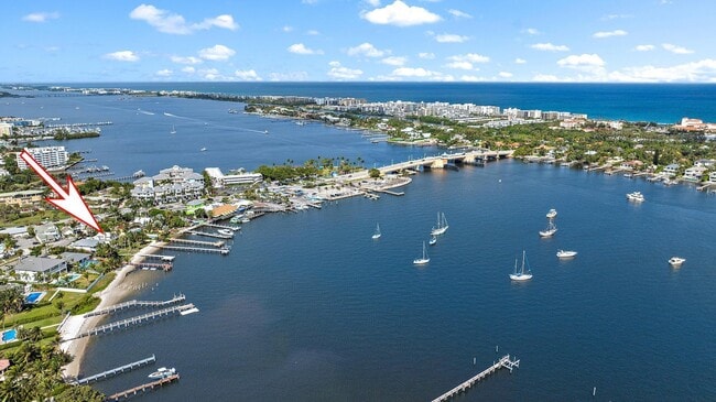Foto del edificio - 122 S Lake Dr