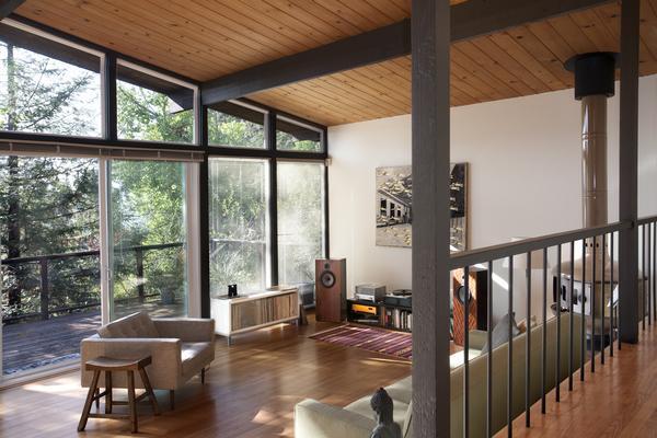 Primary Photo - 2BD 1BA in the heart of the Oakland Hills