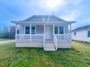 Building Photo - 2300 Raleigh St