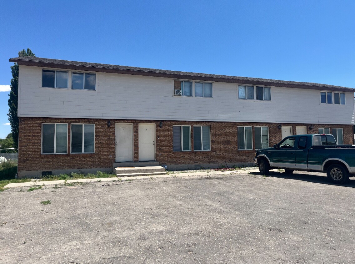 Primary Photo - Vernal 4 Plex