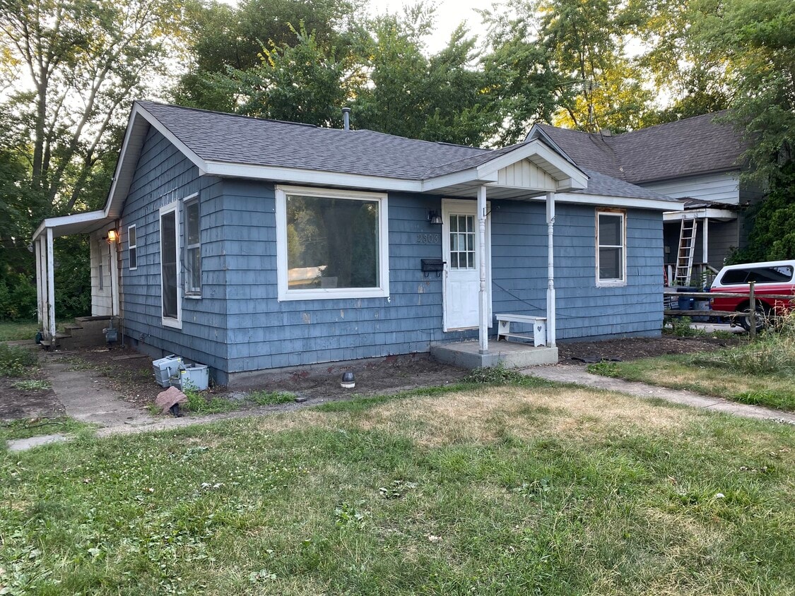 Primary Photo - 2803 Wabash St