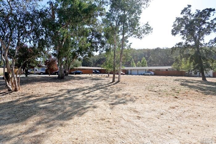 Primary Photo - 13550-13650 Highway 12