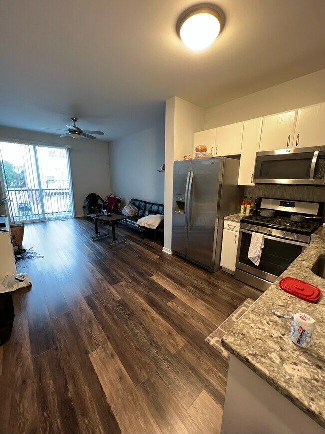 Building Photo - 273 E Palmer St