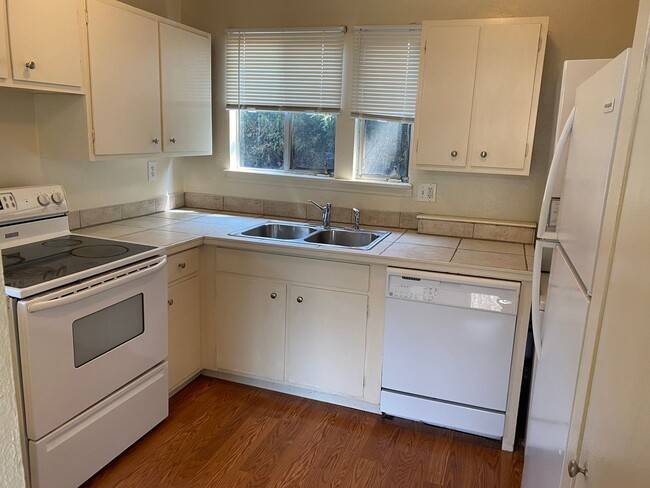 Photo - Seven Thirty, LLC (765) Apartment