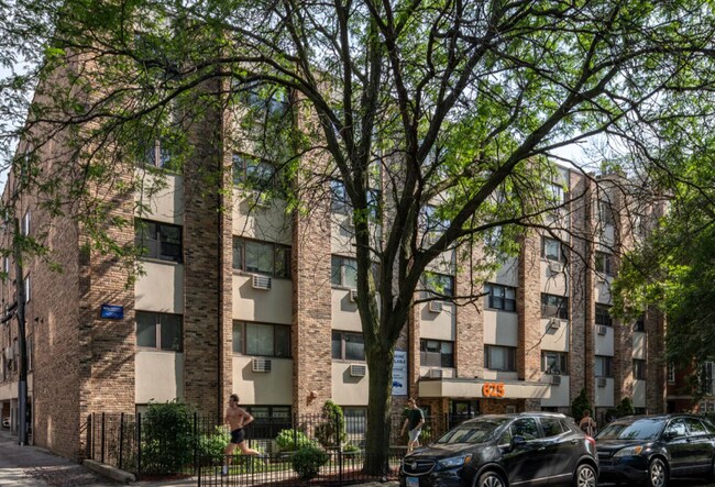 Foto del edificio - 630 W Wrightwood Ave