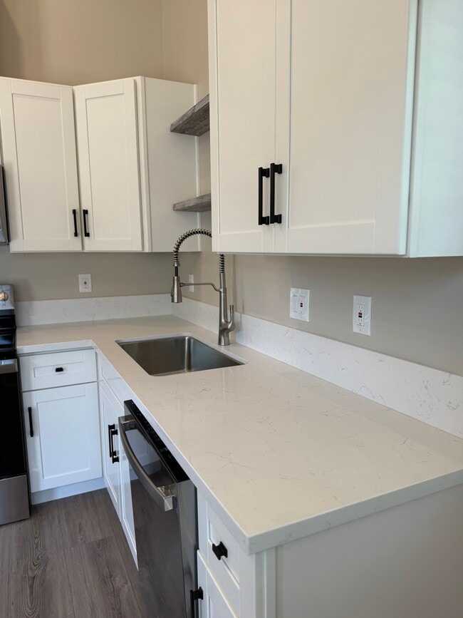 Building Photo - 4542 3rd St