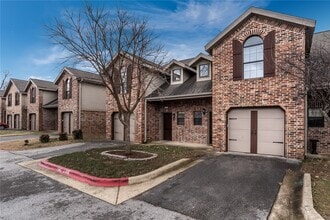 Building Photo - 4048 Glenstone Terrace