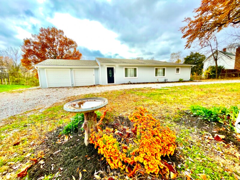 16421 S Crackerneck Rd, Independence, MO 64055 House Rental in